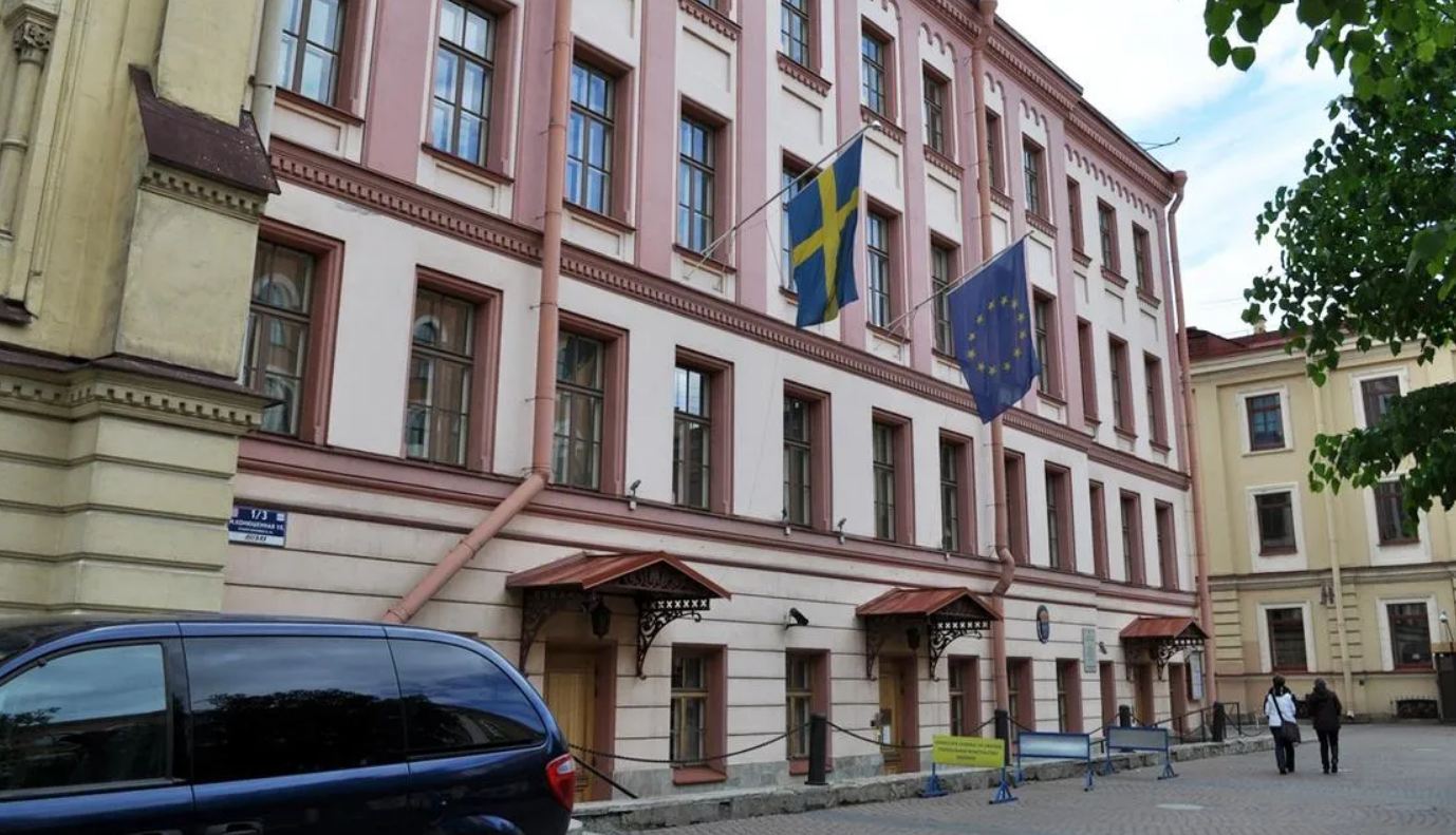 В Питере закроют консульство Швеции и вышлют дипломатов.