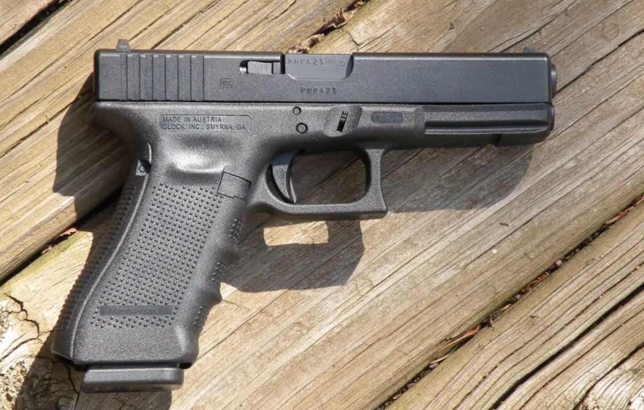 Что такое glock. Глок 17 боевой.