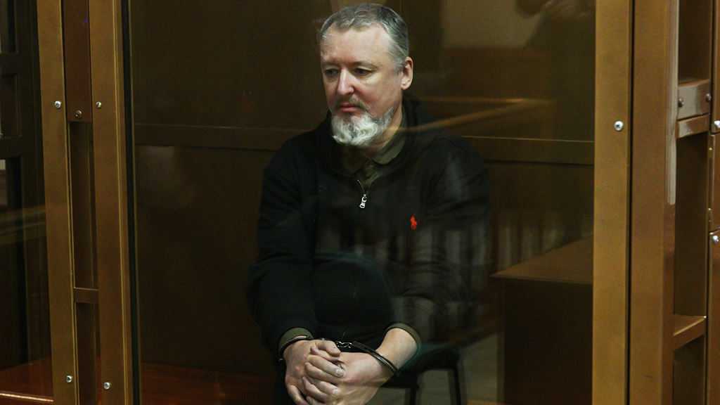 Предатель Невзоров соврал, что Стрелков покончил с собой.