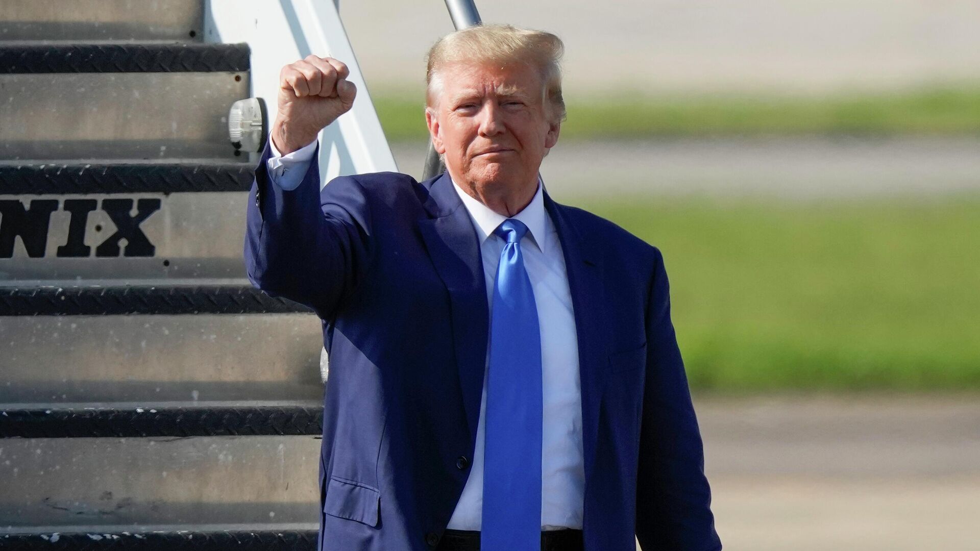 Рейтинг Трампа с отрывом опережает всех республиканцев.