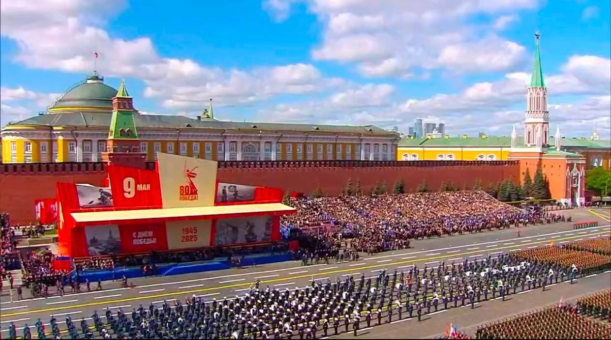Парад в честь 80-летия Победы прошел на Красной площади.