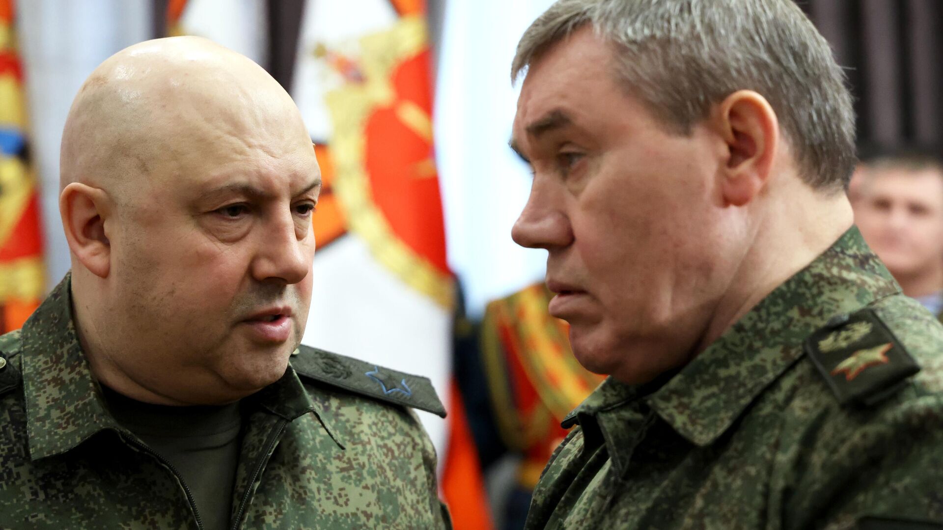 Генерал-армагеддон Суровикин снят с командования СВО.